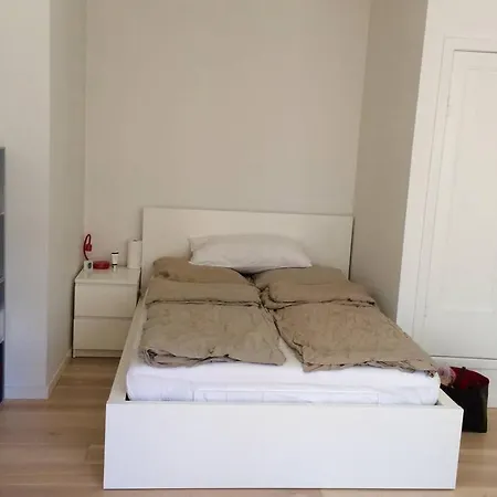 Studio In City Center *